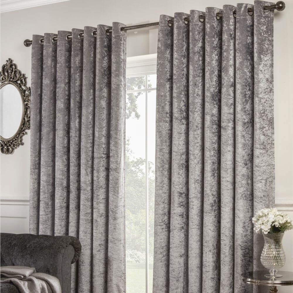 How to Style Velvet Curtains for a Modern and Elegant Look